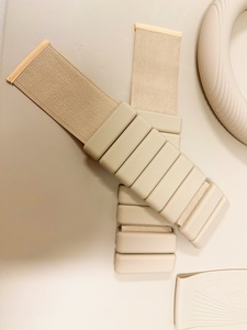 Cercle Magique de Pilates et Barre de Tonification des Cuisses et du Dos avec Logo Personnalisé, Rembourré en Mousse, pour Studio de Barre et Pilates, Ensemble d'Accessoires avec Poids de Cheville - Product Image 6