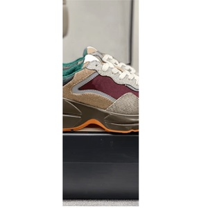 Vente en gros de baskets rétro marron bordeaux, chaussures streetwear décontractées personnalisées multi-matériaux - Product Image 2