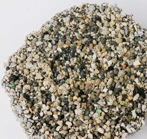 Fabriek Levert Natuurlijke Natriumbasis Grond Gebroken Zand Oem Bentoniet Kattenbakvulling Zeer Hoge Prestaties - Product Image 2