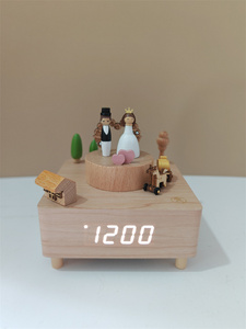 Bán Buôn Handmade Gỗ Xoay Đồ Chơi Âm Nhạc Hộp Thông Minh Bảng Đồng Hồ Với Dễ Thương Thỏ Thiết Kế - Product Image 6