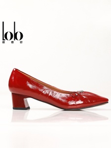 <span class=keywords><strong>Chaussures</strong></span> à talons bas et bout pointu pour femme, collection Printemps 2026, avec empeigne plissée ornée de perles faites à la main, offrant un confort optimal - Product Image 2