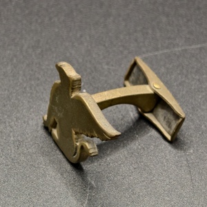 Mancuernillas Personalizadas al por Mayor con Diseño Vintage <span class=keywords><strong>de</strong></span> Grifo, Mancuernillas <span class=keywords><strong>de</strong></span> Aleación <span class=keywords><strong>de</strong></span> Zinc con Temática Medieval para Compromisos, Bodas, Galas Formales y Eventos Históricos - Product Image 3