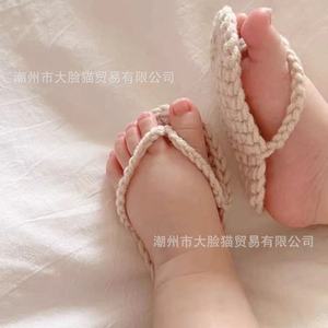 Chanclas de bebé hechas a mano de ganchillo, color sólido, accesorios de fotografía para recién nacidos, forma redonda, origen Chaozhou - Product Image 1
