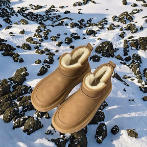 Botas de Nieve Unisex de Alta Calidad, Nuevas, Nivel A, Engrosadas, Antifrío, de Lana, Súper Cálidas, de Microfibra y Goma para Invierno - Product Image 2