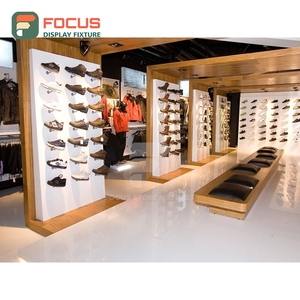 Servicio de Instalación de Estanterías Metálicas con Recubrimiento en Polvo para Interiores de Tiendas Industriales y Tiendas de Moda - Product Image 5