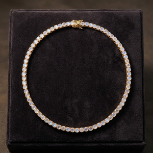 Piedra de luna azul brillante de 4x4 mm, chapada en oro de 18 quilates, plata de ley 925, estilo clásico con cuentas, para mujer, con engaste de garra azul brillante. - Product Image 4