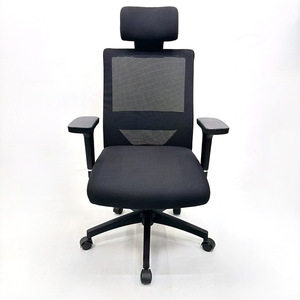 Cómoda silla de oficina ejecutiva negra con reposabrazos recto Silla de respaldo alto de oficina con ruedas en color negro de lujo - Product Image 1