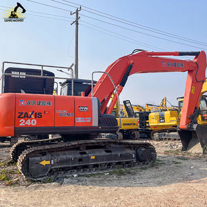 Tout terrain capable avec une excellente stabilité et traction Hitachi ZX240-3 pelle d'occasion pour diverses conditions de sol - Product Image 4