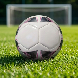 Balón de Fútbol Geométrico Blanco, Negro y Rosa, Resistente, para Entrenamiento y Partidos, para Jóvenes, Interior y Exterior - Product Image 3