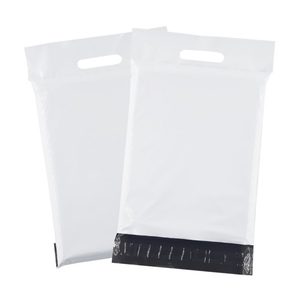 Prêt à expédier Logo personnalisé imprimé poignée noire sac d'expédition sarcelle pour vêtements chaussures chaussettes fourrure pour Poly Mailer emballage - Product Image 5