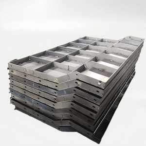 Cassaforma in acciaio resistente per prefabbricato in calcestruzzo Anti-collisione Guardrail barriera stampo strada strada strada strada della parete cassaforma di sicurezza - Product Image 3