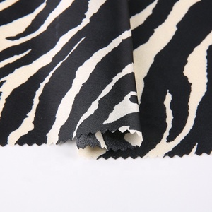 100% Polyester Dệt Đồng Bằng Xù In Raso <span class=keywords><strong>Satin</strong></span> Vải Mềm Động Vật Ngựa Vằn In Vải Cho Quần Áo - Product Image 6