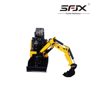 Mini-excavatrice jaune avec bras hydraulique et système de chenilles - Product Image 6