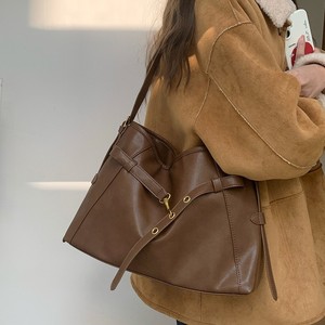 Merlad Retro Tote Bag Brown Horizontal Square Large Capacity Vintage Shoulder Crossbody Bag Everyday Outfits - Product Image 2