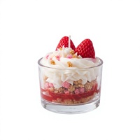 Bougie parfumée artisanale à la fraise, en cire de soja, dans un bocal en verre, pour la décoration de la maison, cadeau d'anniversaire, OEM ODM