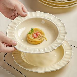 Assiette à salade coréenne en céramique à motif uni, design minimaliste rond, compatible micro-ondes, haut de gamme, style roche orientale - Product Image 3