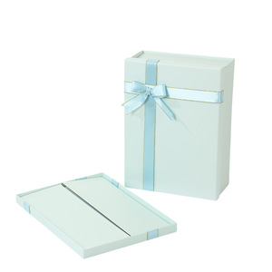 Caja <span class=keywords><strong>de</strong></span> Regalo Plegable <span class=keywords><strong>de</strong></span> Dos Piezas con Lazo, Papel Recubierto, Cartón Rígido <span class=keywords><strong>de</strong></span> 1200g, Impresión UV con Lámina Dorada, Logotipo Personalizado, Ecológica - Product Image 5
