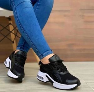 Zapatillas Deportivas Gruesas con Degradado Arcoíris para Mujer OEMODM, Zapatos de Plataforma con Amortiguación de Aire Visible, Transpirables y Ligeros - Product Image 6