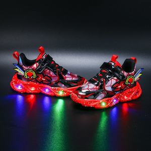 Nouveau modèle 2025 – Chaussures lumineuses en maille pour garçons avec semelles antidérapantes souples pour le sport, chaussures de loisirs respirantes de haute qualité pour enfants - Product Image 4