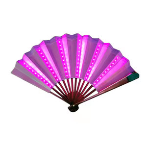 Ventilatore a LED a mano a LED personalizzato a batteria in bambù lampeggiante pieghevole luminoso ventilatore con 3 modalità di luce per la danza Rave <span class=keywords><strong>Party</strong></span> - Product Image 4