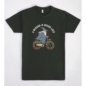 T-shirt Wizard Bike nera unisex per adulti taglia media con stampa grafica dal design fantasy - Product Image 1