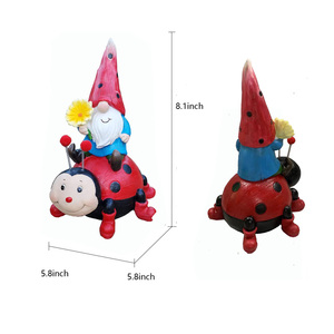 Adornos de Gnomos para Exteriores con Margarita, Estatua de Gnomos Sentados sobre una Mariquita para Jardín, Patio, Césped - Product Image 3