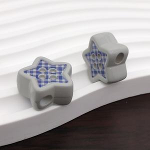 Nouvelles <span class=keywords><strong>perles</strong></span> acryliques à bouton étoile à motif écossais, peintes, à grand trou, <span class=keywords><strong>perles</strong></span> en vrac pour loisirs créatifs et accessoires de mode DIY - Product Image 4