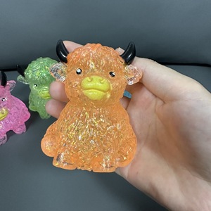 Giocattolo Antistress a Forma di Toro in Maltosio con Glitter, Giocattolo Morbido a Lenta Risposta, Regalo Promozionale per Bambini - Product Image 3