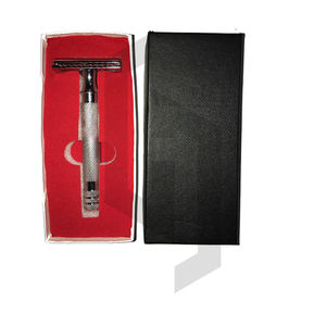 Caja de maquinilla de afeitar de seguridad de cuero para uso en viajes Accesorio de afeitado Premium - Product Image 1