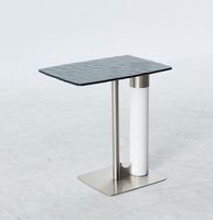 Table d'appoint carrée simple Puruo pour salon et salle à manger, idéale pour les petits appartements et maisons, table basse avec quelques coins