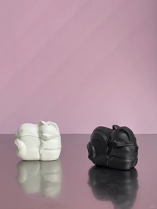 Étui pour écouteurs à main de chat de style <span class=keywords><strong>original</strong></span> pour Apple pour <span class=keywords><strong>AirPods</strong></span> Pro2 avec design de sculpture de trou de lanière noire pour Apple Pro1/<span class=keywords><strong>2</strong></span> - Product Image 5