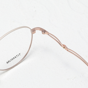 Gafas de titanio redondas de montura completa, color sólido, ligeras, unisex, para adultos, monturas para corrección de la visión - Product Image 5