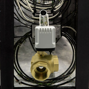 Válvula de bola motorizada eléctrica de latón DN25 con rosca BSP, 220 VCA, normalmente cerrada, diseño en T de 3 vías para agua, personalización OEM - Product Image 2