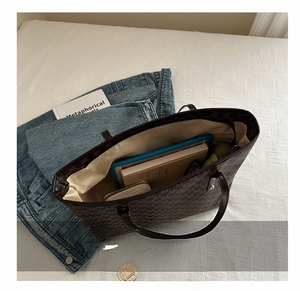 Borsa a Mano di Lusso in Pelle PU per Donne, Ispirata ai Designer, con Doppia <span class=keywords><strong>Tracolla</strong></span>, Elegante Borsa Tote <span class=keywords><strong>Nera</strong></span> - Product Image 4