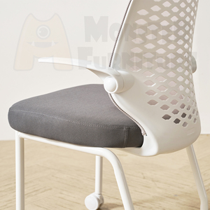 Chaise de bureau Kanto, chaise d'ordinateur, design ergonomique avec dossier en maille respirante et accoudoirs réglables, roulettes hybrides, stable - Product Image 5