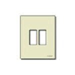 Plaque en résine avec fixation à clip ivoire 8,3 x 10,3 x 0,6 pouces pour accessoires de câblage - Product Image 1