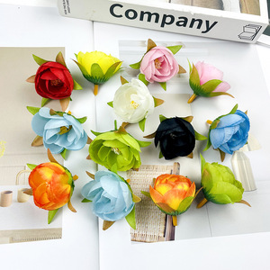 Coiffe de fleurs de camélia artificielles de 3,5 cm avec feuilles pour décoration de mariage, épingle à cheveux, accessoire de corsage - Product Image 1