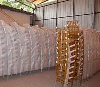 Chaise Chiavari en fer moderne et durable pour mariage, avec décoration, pour événements, banquets, hôtels, écoles et utilisation en extérieur - Vente en gros