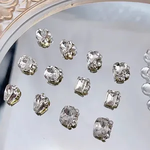 Strass en verre transparent à 6 compartiments, diamants de luxe en forme de cœur et carrés, pierres scintillantes pour ongles, design DIY artificiel - Product Image 4