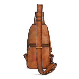 Bolso de Pecho de Cuero Vintage Marrón de Gran Capacidad, Bolso Cruzado para Hombre de Uso Diario - Product Image 3