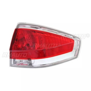 Conjunto de luces traseras LED izquierda y derecha, luz de esquina ancha para Ford Focus 2009-2010 9S4Z13404C 9S4Z13405C - Product Image 3