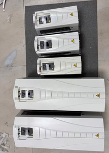 ACS800-01-0135-3 ACS800-01-0165-3 ACS800-01-0205-3 ACS800-01-0003-5 ตัวแปลงความถี่สามเฟสสำหรับมอเตอร์คอมเพรสเซอร์ 400V/380V 1000W-1500W - Product Image 3