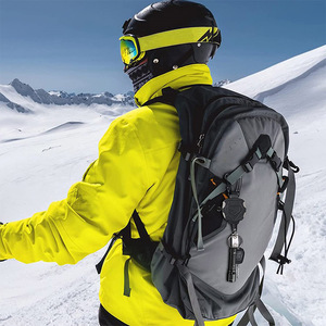 Porte-clés rétractable avec logo personnalisé Mousqueton robuste Porte-badge d'identification tactique Porte-clés anti perte Porte-clés avec sangle d'identification Couleur personnalisée - Product Image 6