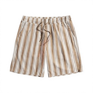 Shorts décontractés pour hommes en coton respirant, fabriqués au Pakistan, style urbain, motif uni, taille élastique, coupe mi-haute – Meilleur prix - Product Image 1