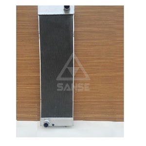 205-03-31110 Tanque de radiador de excavadora <span class=keywords><strong>91</strong></span> 120x320x120 Radiadores de Tanque de agua de la excavadora - Product Image 1
