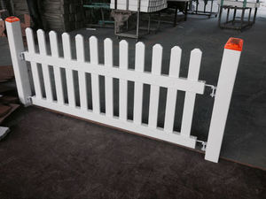 PVC barrière mobile isolation garde-corps temporaire construction clôture amovible barrière autoroute barrage barricades à vendre - Product Image 2