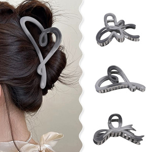 Pinces à cheveux géantes en plastique en forme de papillon, pince à cheveux requin, 12 cm, simples, creuses, mignonnes, pinces pour filles, pinces à cheveux pour femmes - Product Image 2