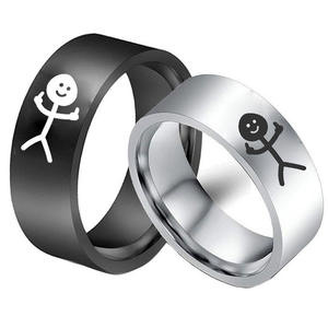 Vente directe usine : Bague en acier inoxydable électroplaqué de 8 mm de large, motif <span class=keywords><strong>dessin</strong></span> animé mignon, <span class=keywords><strong>visage</strong></span> souriant, marquage laser, style simple - Product Image 1
