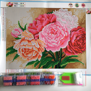 Tranh Đính Đá Hình Hoa Cổ Điển Cho Tường Phòng Khách - Product Image 2