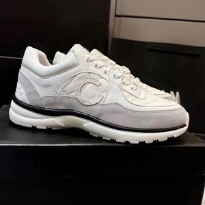 Calzado Deportivo de Diseño de Tendencia 2026, Forro de Tela de Algodón de Alta Calidad, Estilo Moderno con Suela Gruesa Antideslizante para Uso Diario - Product Image 1